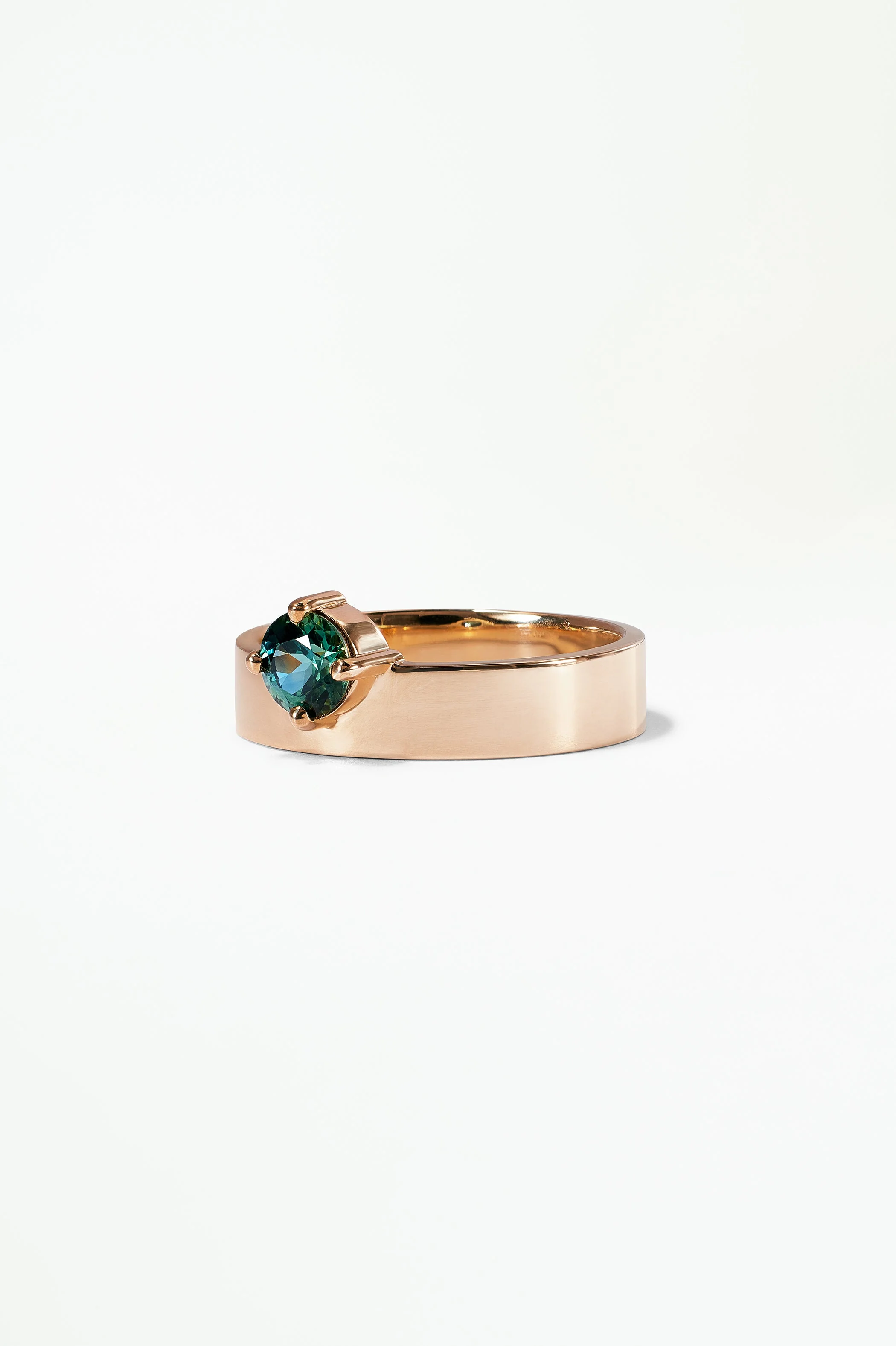 Medium Round Sapphire Monolith Ring - Image 4