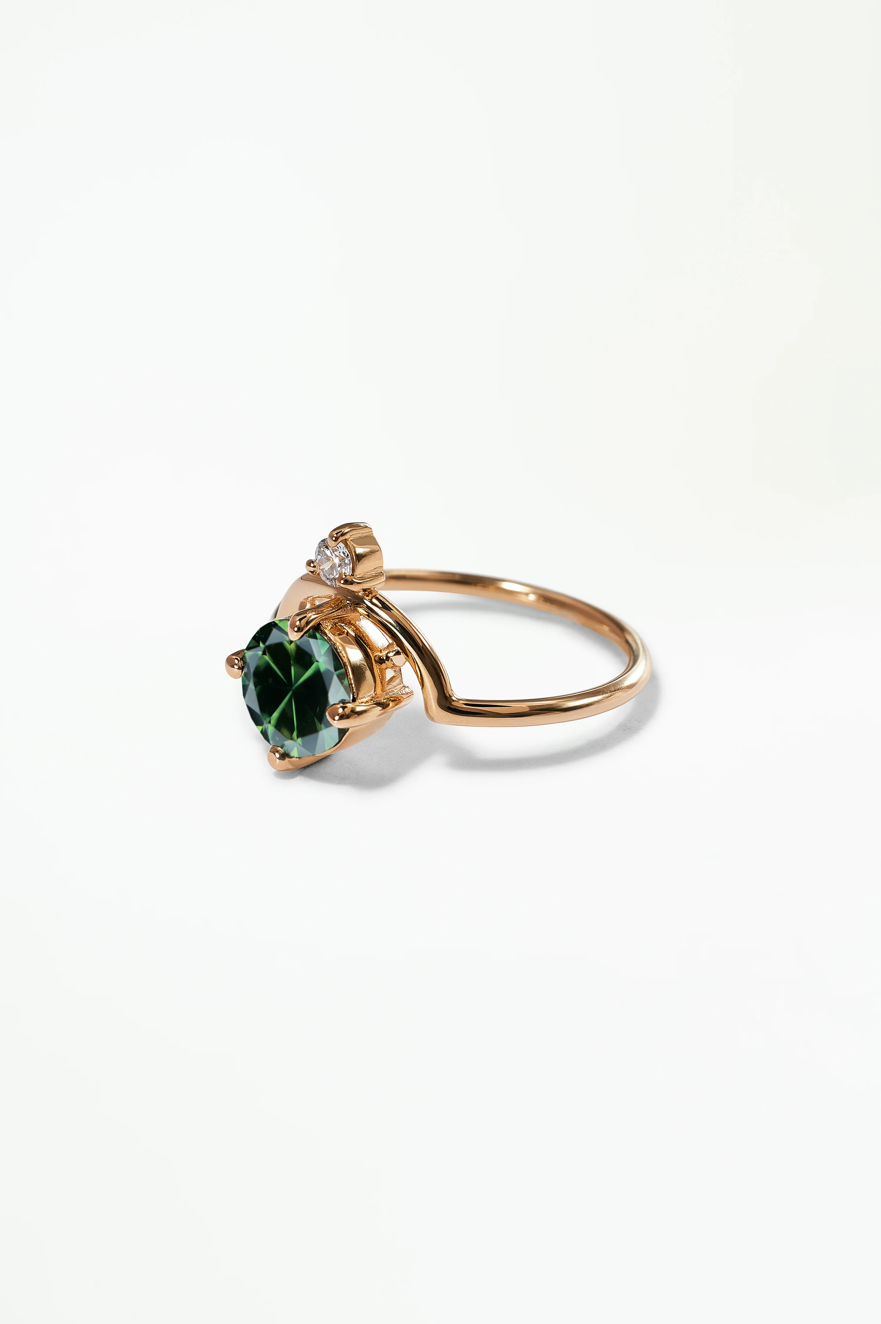 One of a Kind Bi-Color Blue Green Sapphire Round Brilliant Cut Nestled Ring No. 5 - Image 3