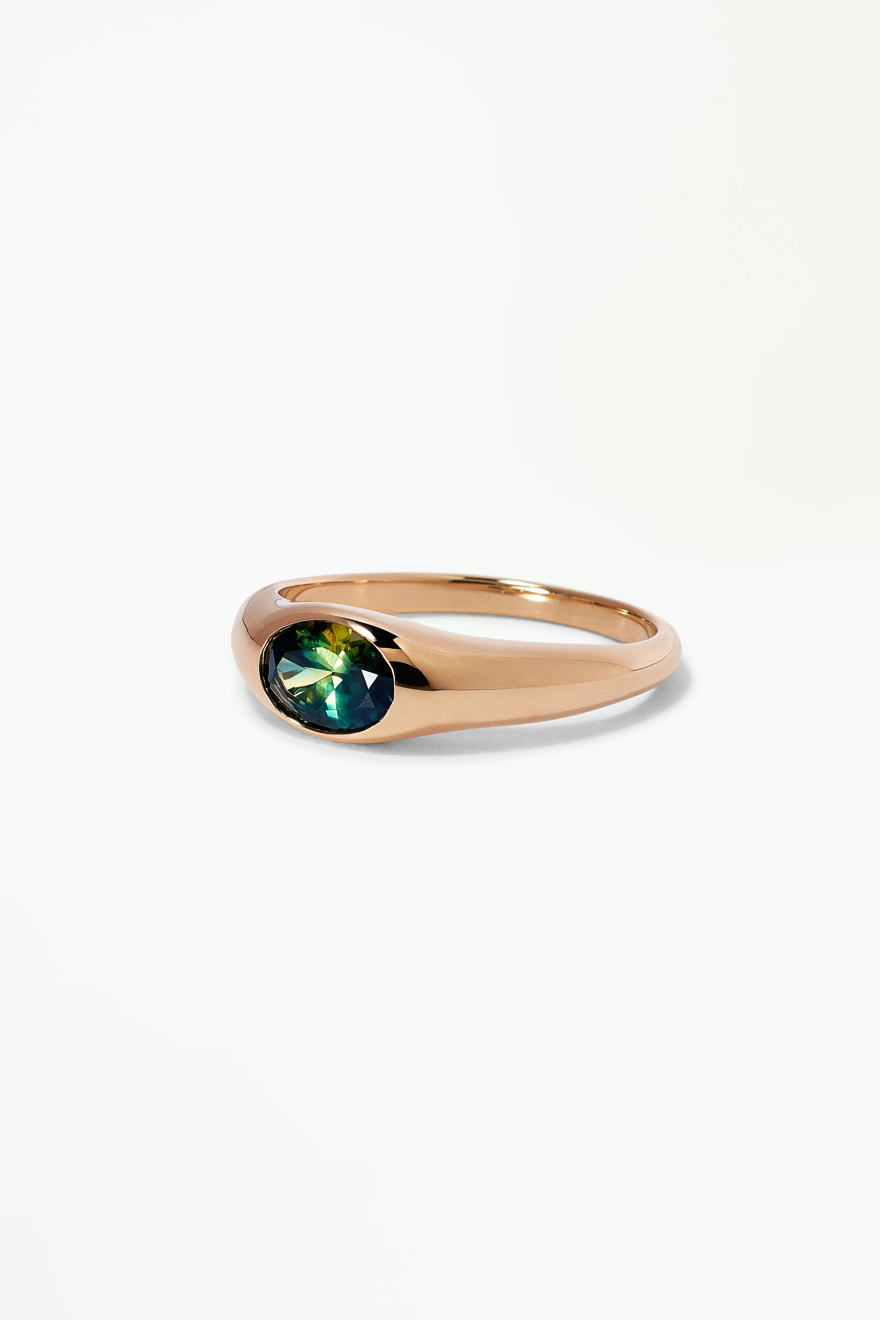 One of a Kind Brilliant Cut Oval Sapphire Signet Ring No. 56 - Image 3