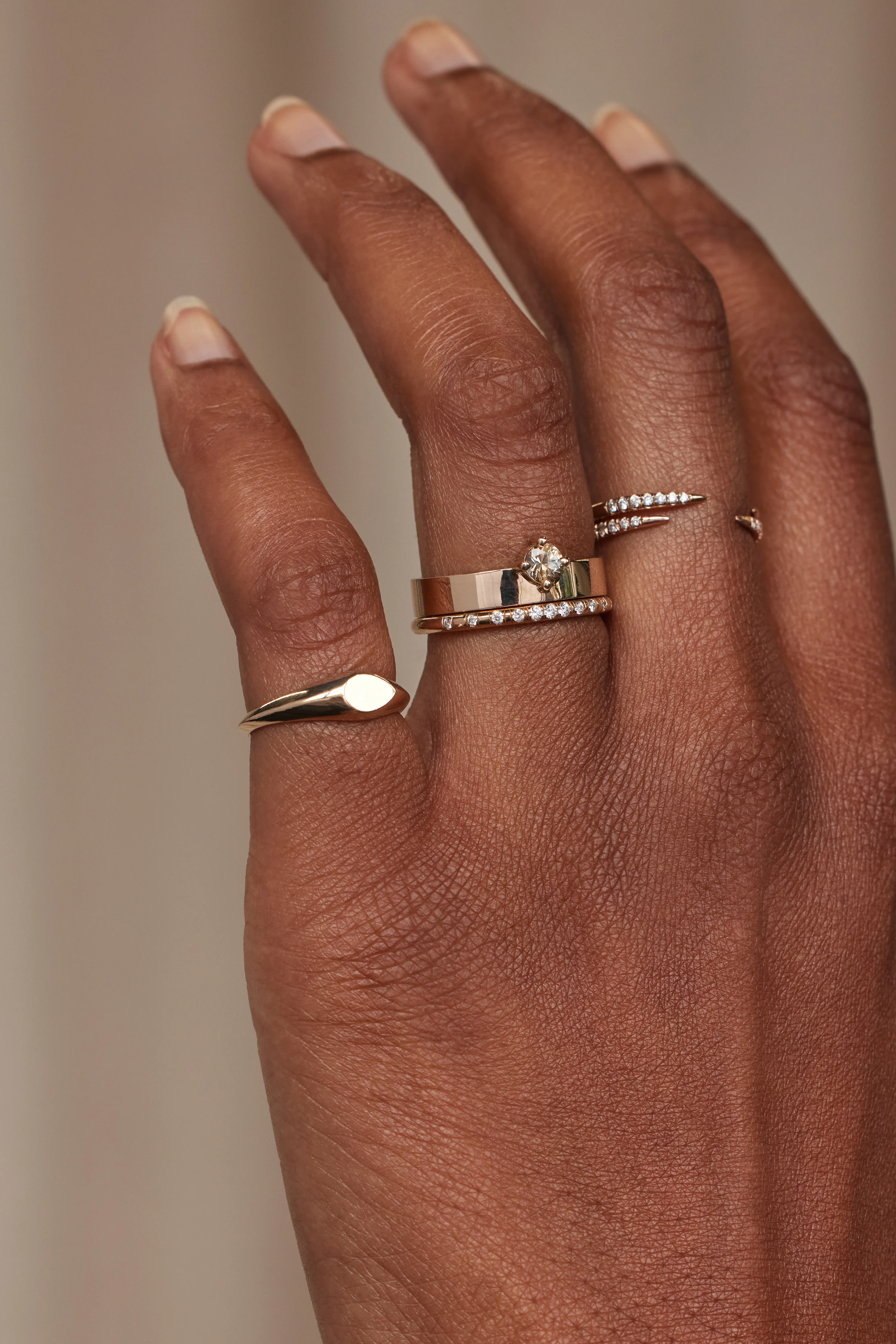 One of a Kind Brilliant Cut Sapphire Monolith Ring No. 11 - Image 2