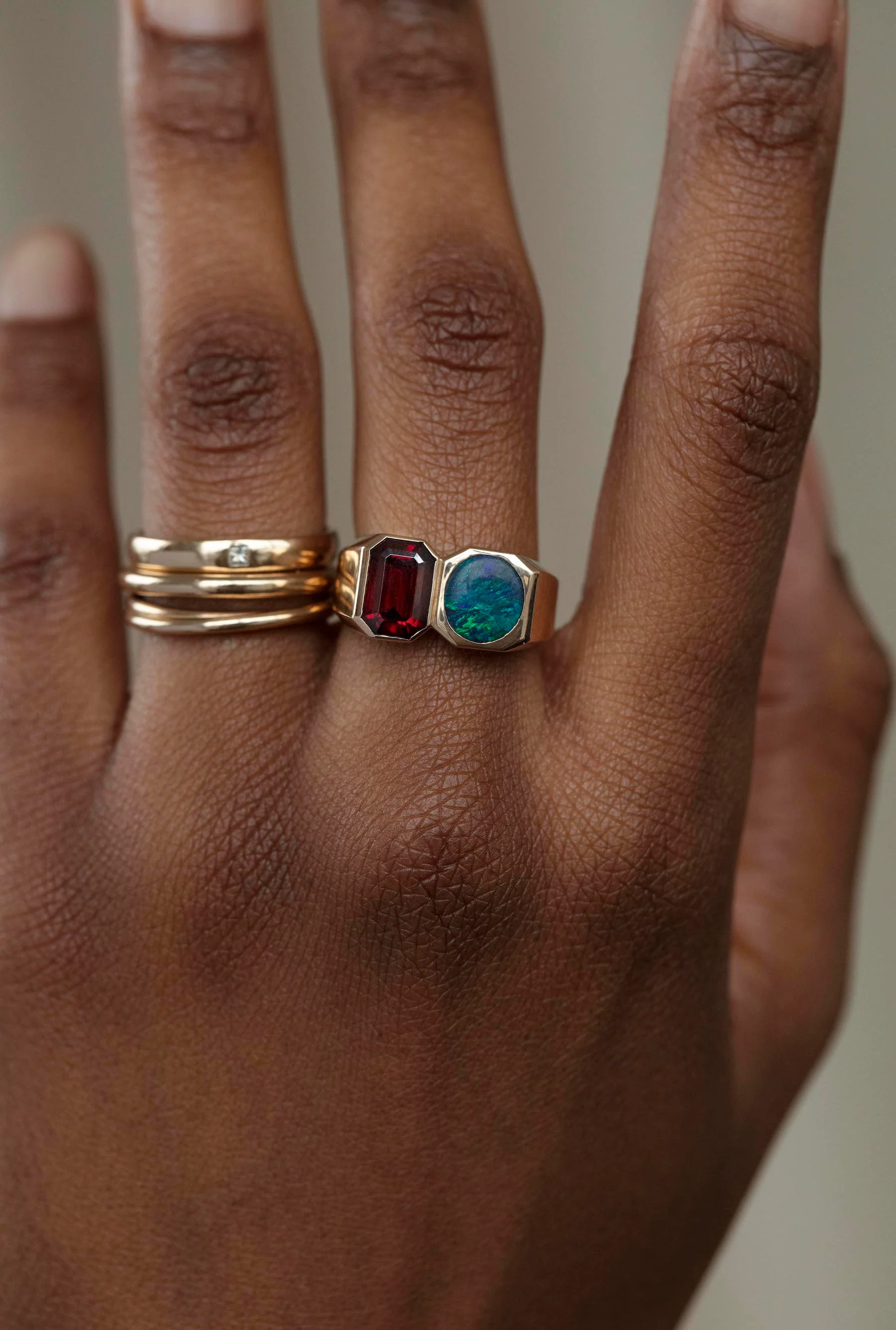 One of a Kind Dyad Signet Ring No. 5 - Image 2