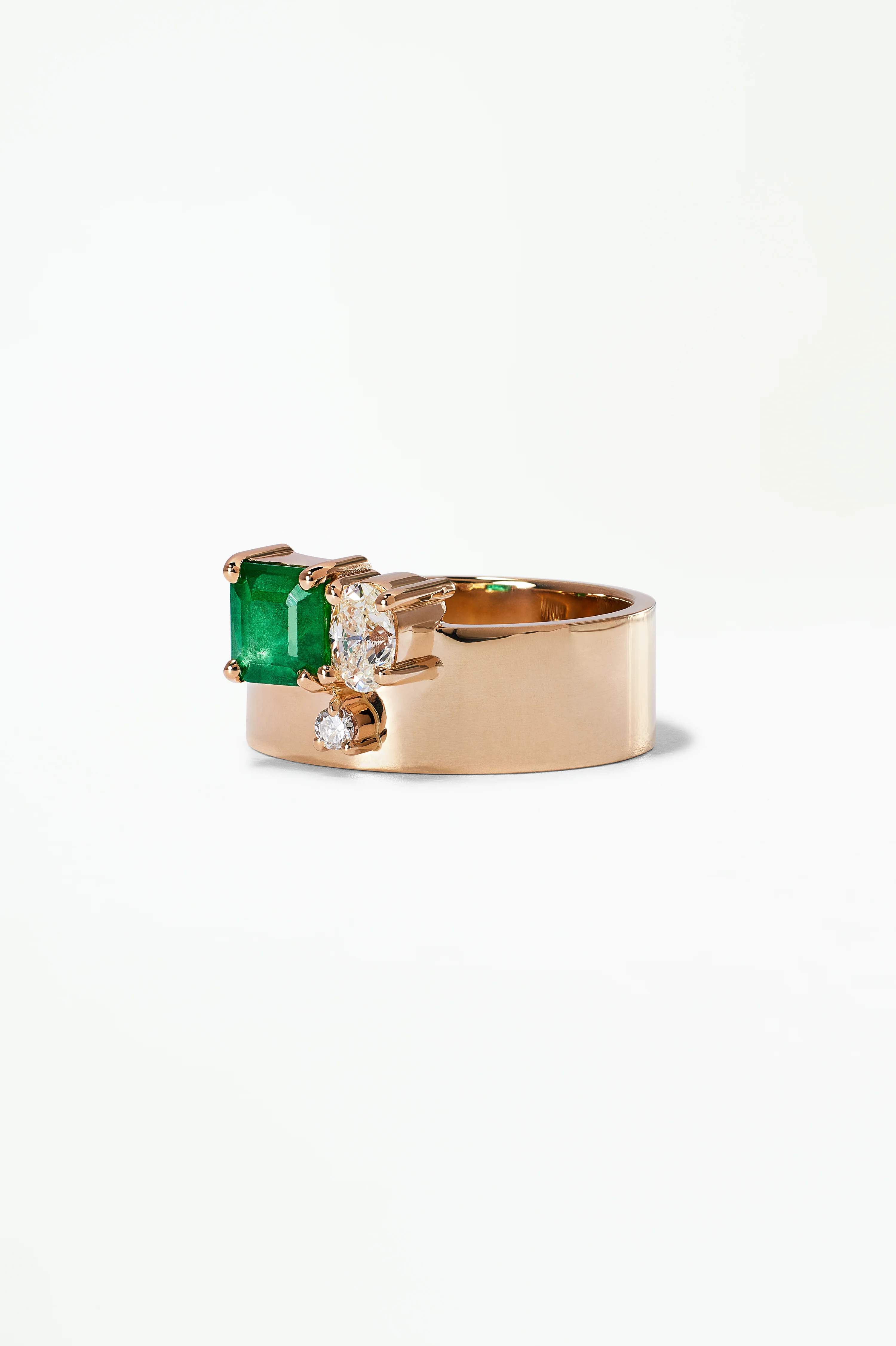 One of a Kind Emerald and Brilliant Cut Diamond and Emerald Bricolage Ring No. 19 - Image 3