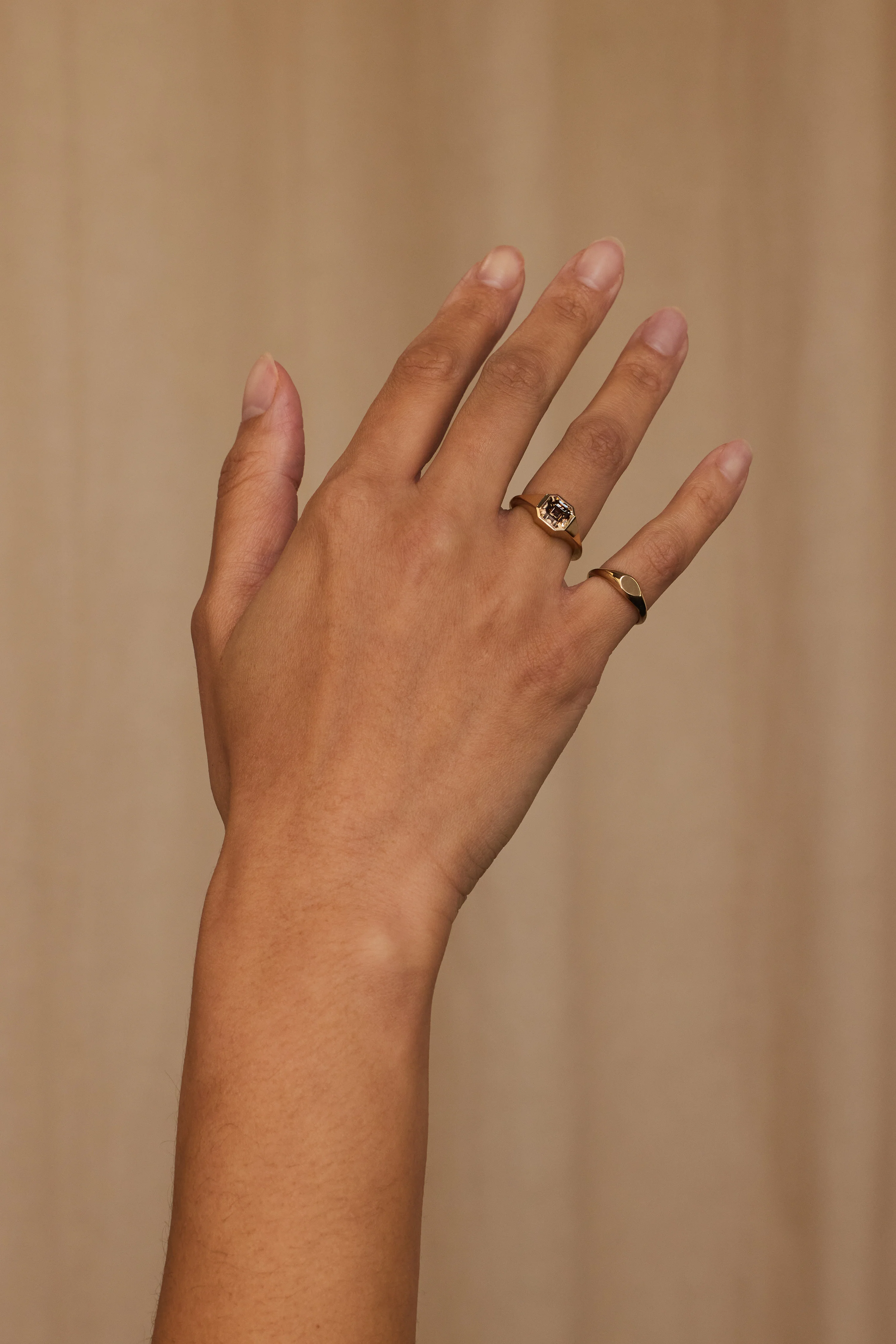 One of a Kind Emerald Cut Diamond Signet Ring No. 38 - Image 4