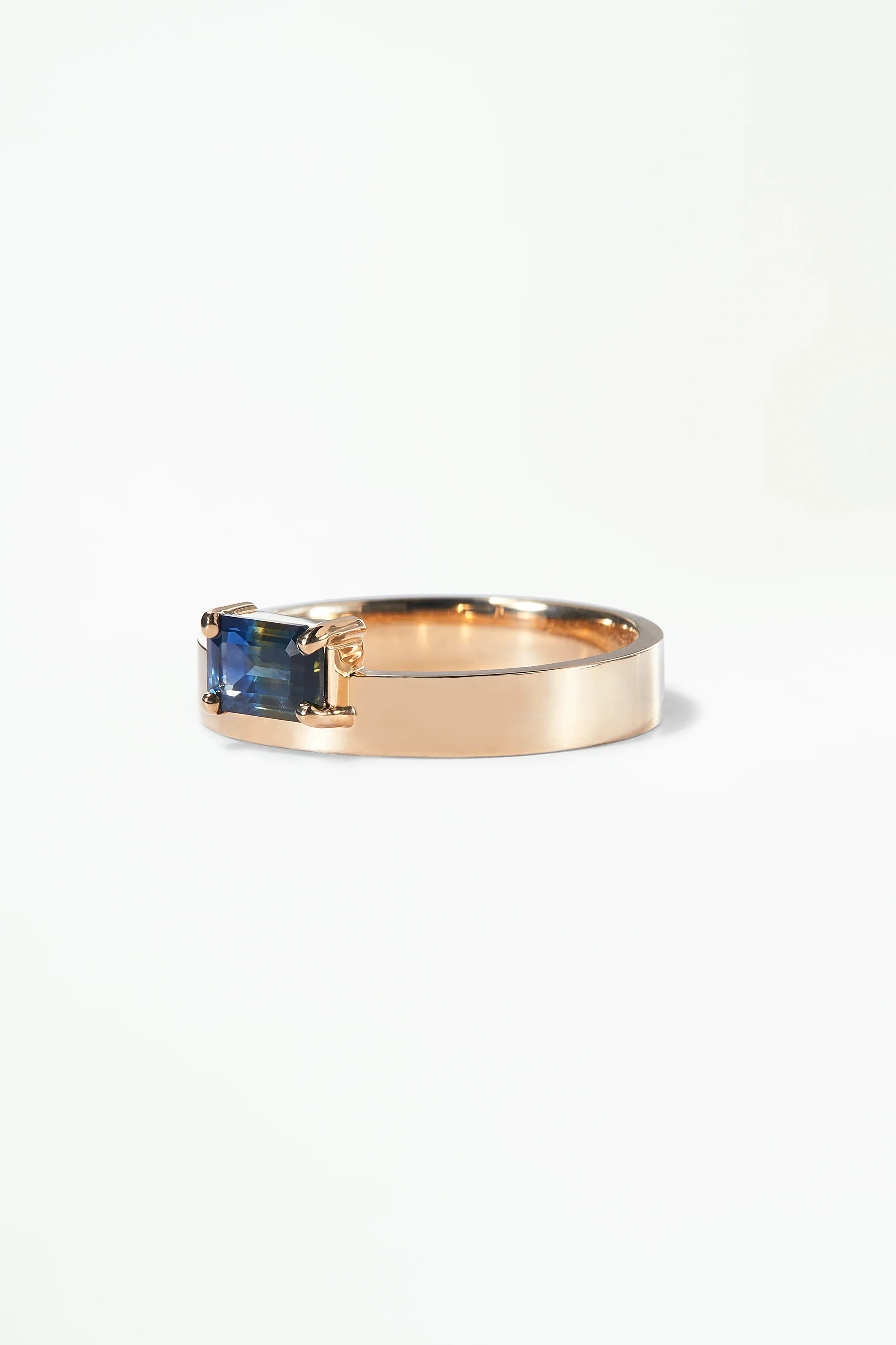 One of a Kind Emerald Cut Gradient Sapphire Monolith - Image 3