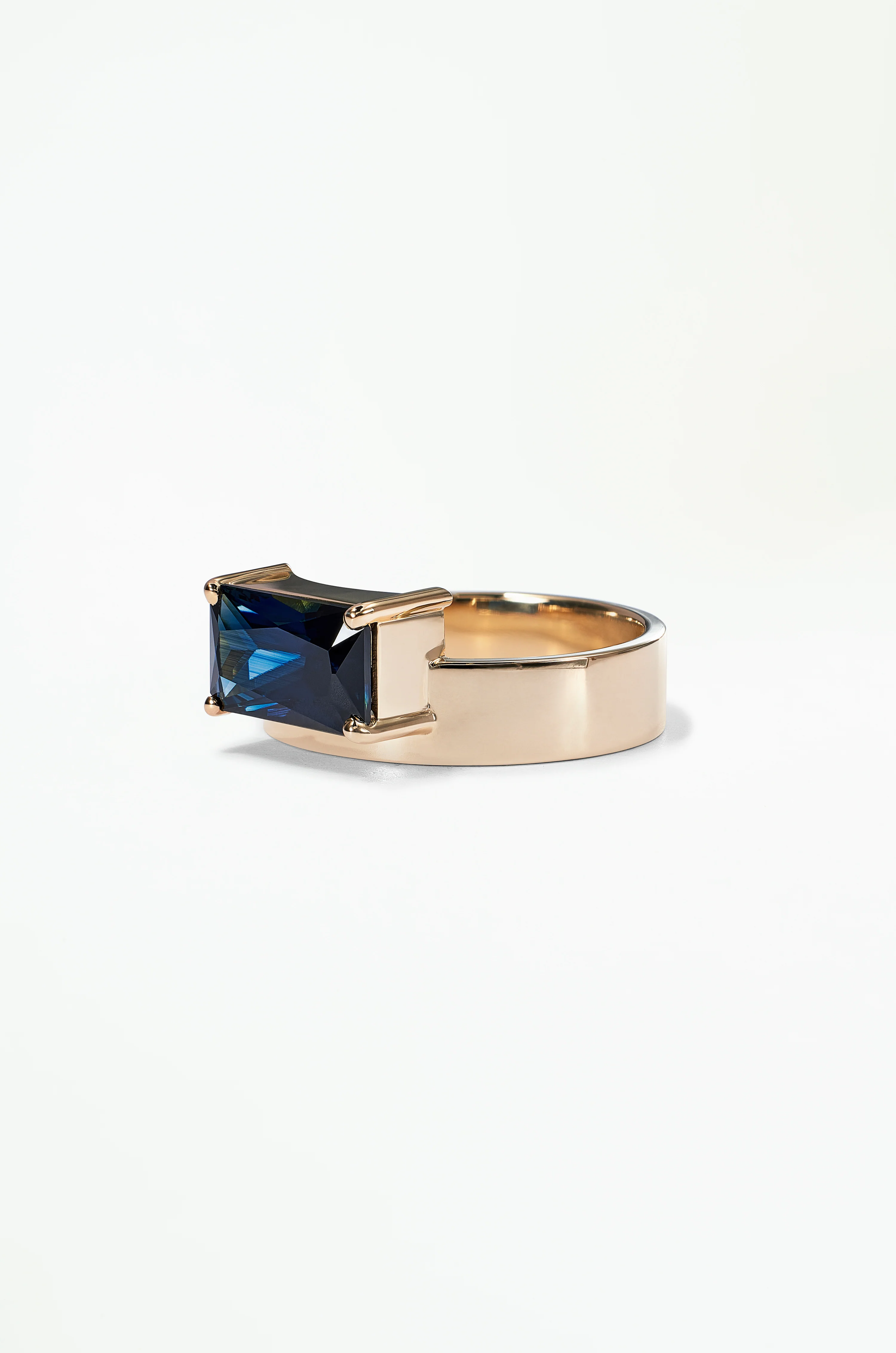 One of a Kind Emerald Cut Sapphire Monolith Ring No. 9 - Image 3
