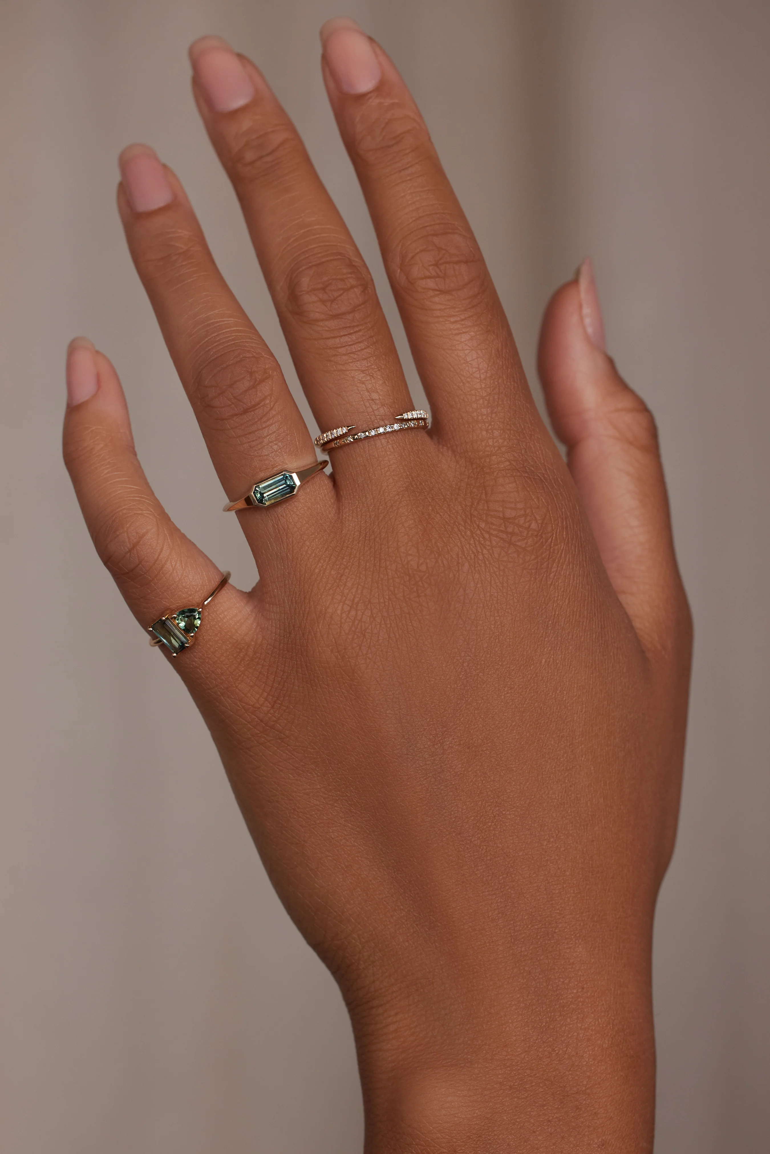 One of a Kind Emerald Cut Sapphire Signet Ring No. 62 - Image 2