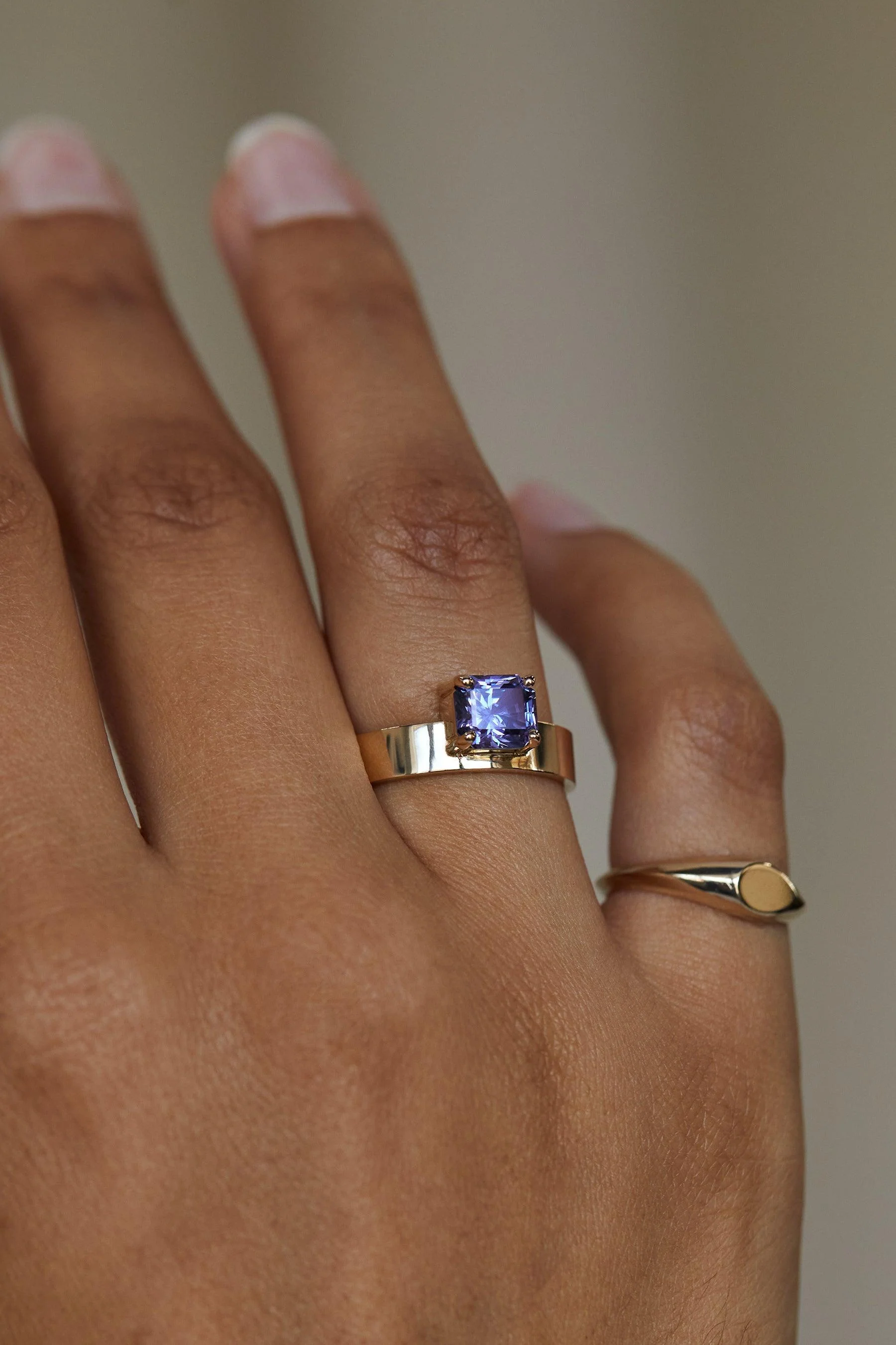 One of a Kind Horizontal Color Change Sapphire Monolith - Image 4