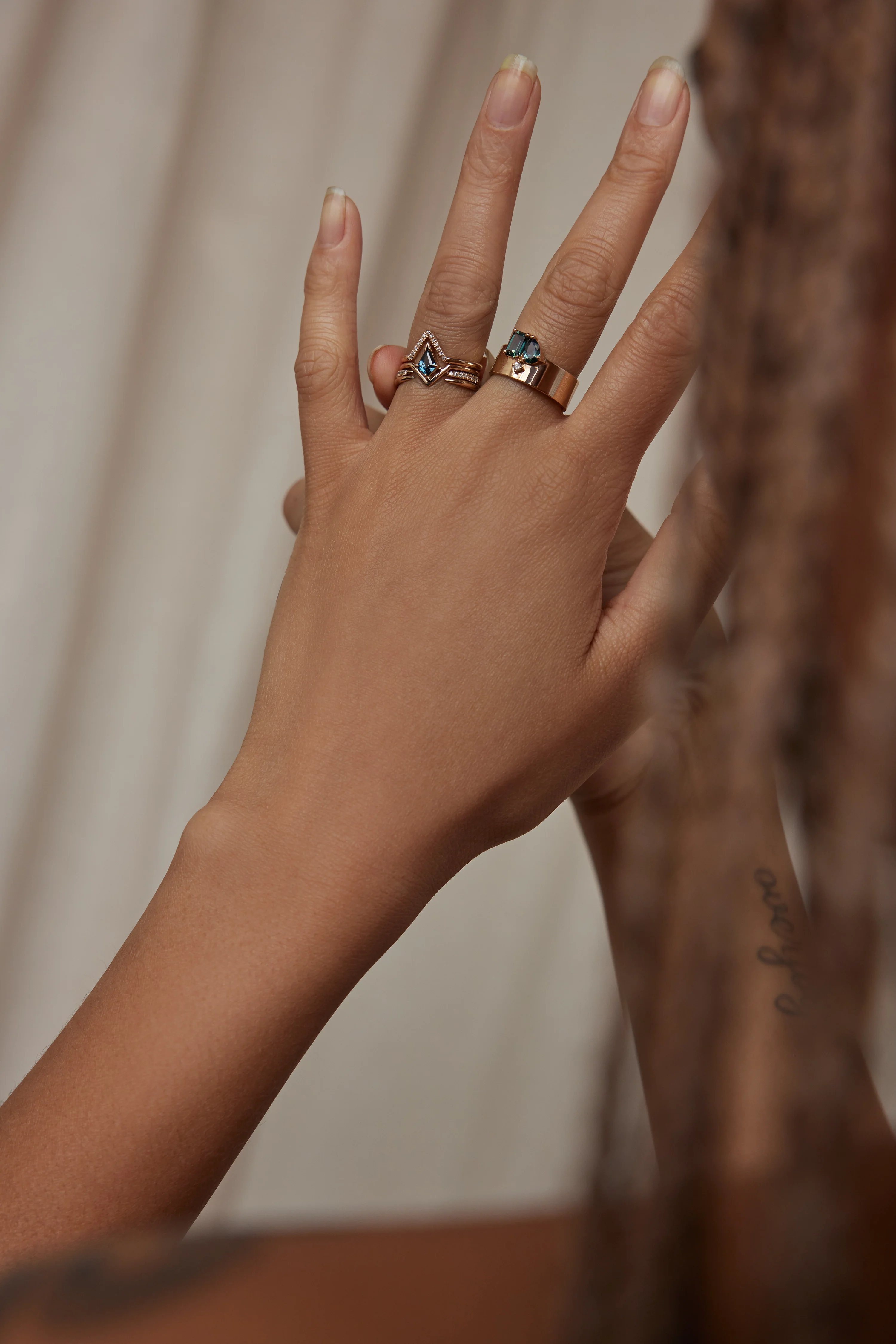 One of a Kind Kite Cut Green Sapphire Nestled Ring No. 13 - Image 4