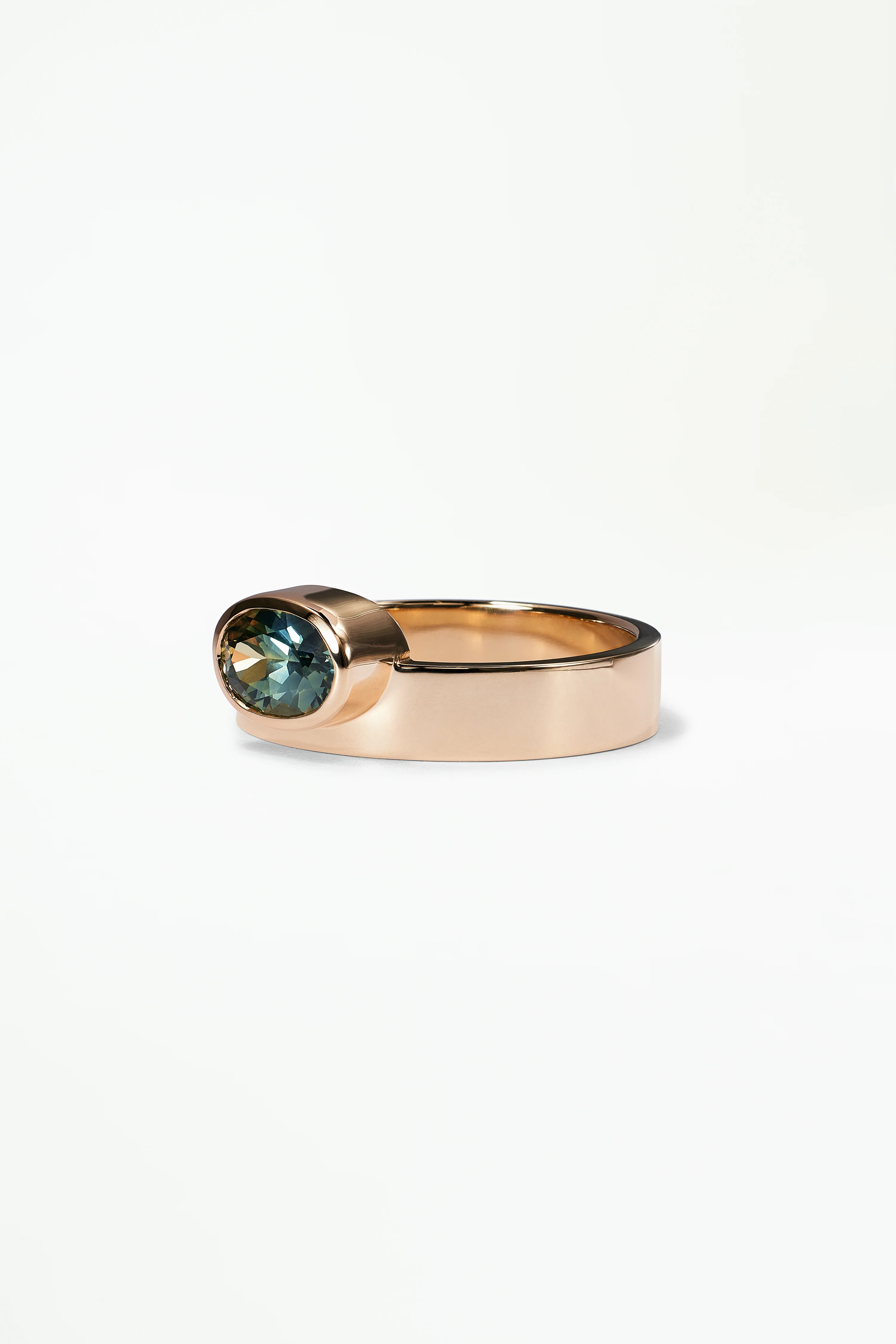 One of a Kind Oval Brilliant Cut Sapphire Monolith Ring No. 4 - Image 3