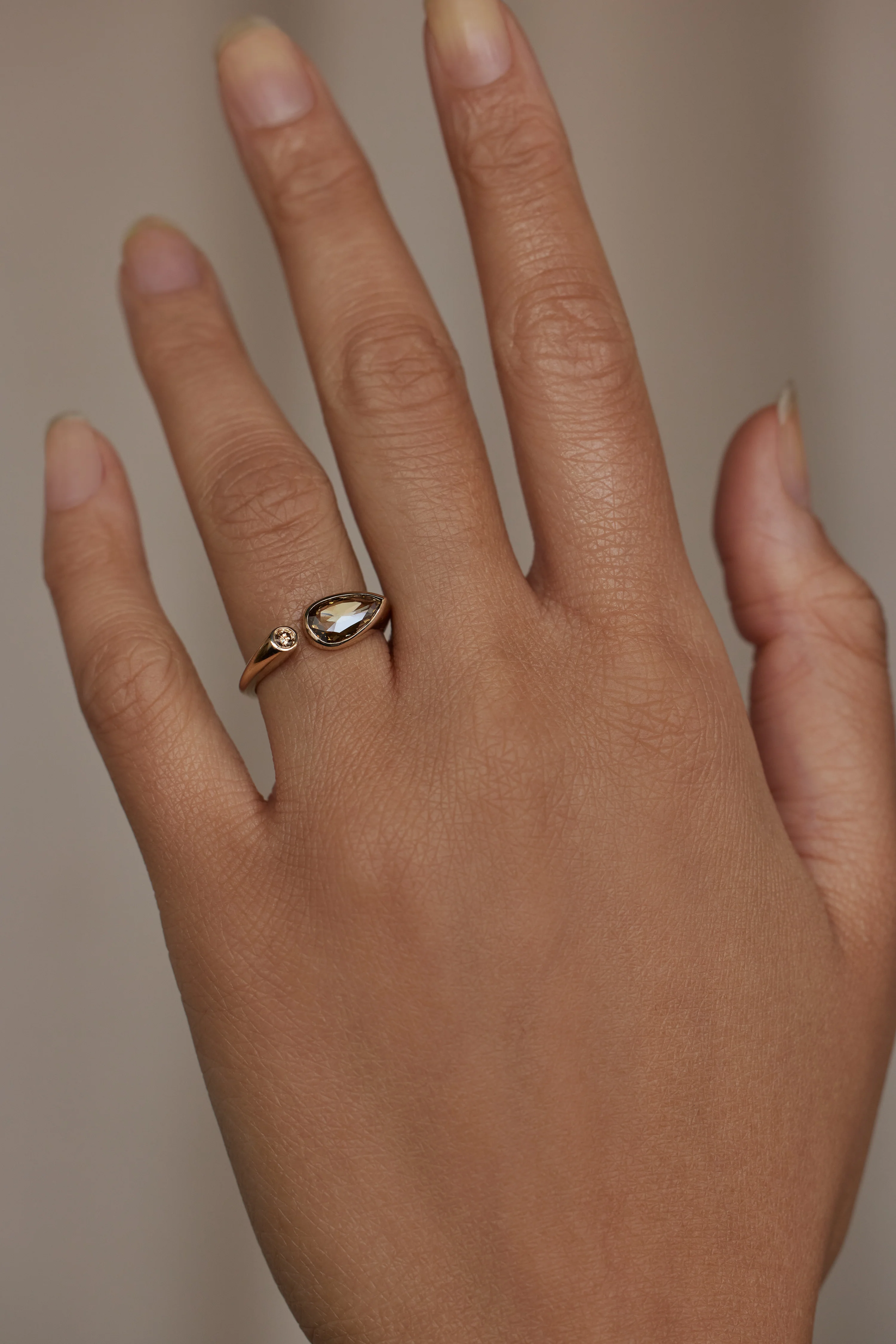 One of a Kind Pear Rose Cut and Round Brilliant Cut Champagne Diamond Dyad Signet Ring No. 12 - Image 2