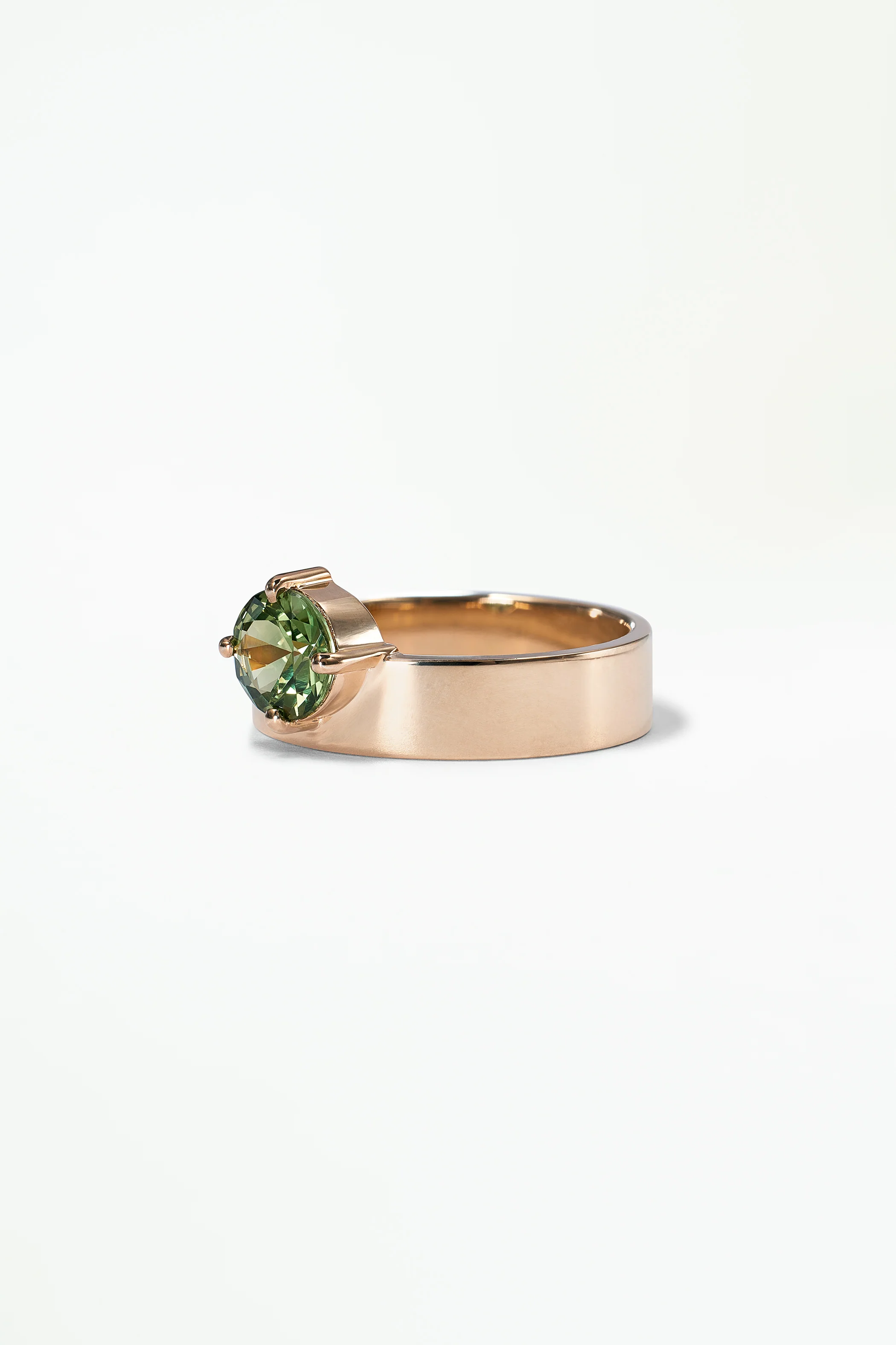 One of a Kind Round Brilliant Cut Sapphire Monolith Ring No. 18 - Image 3