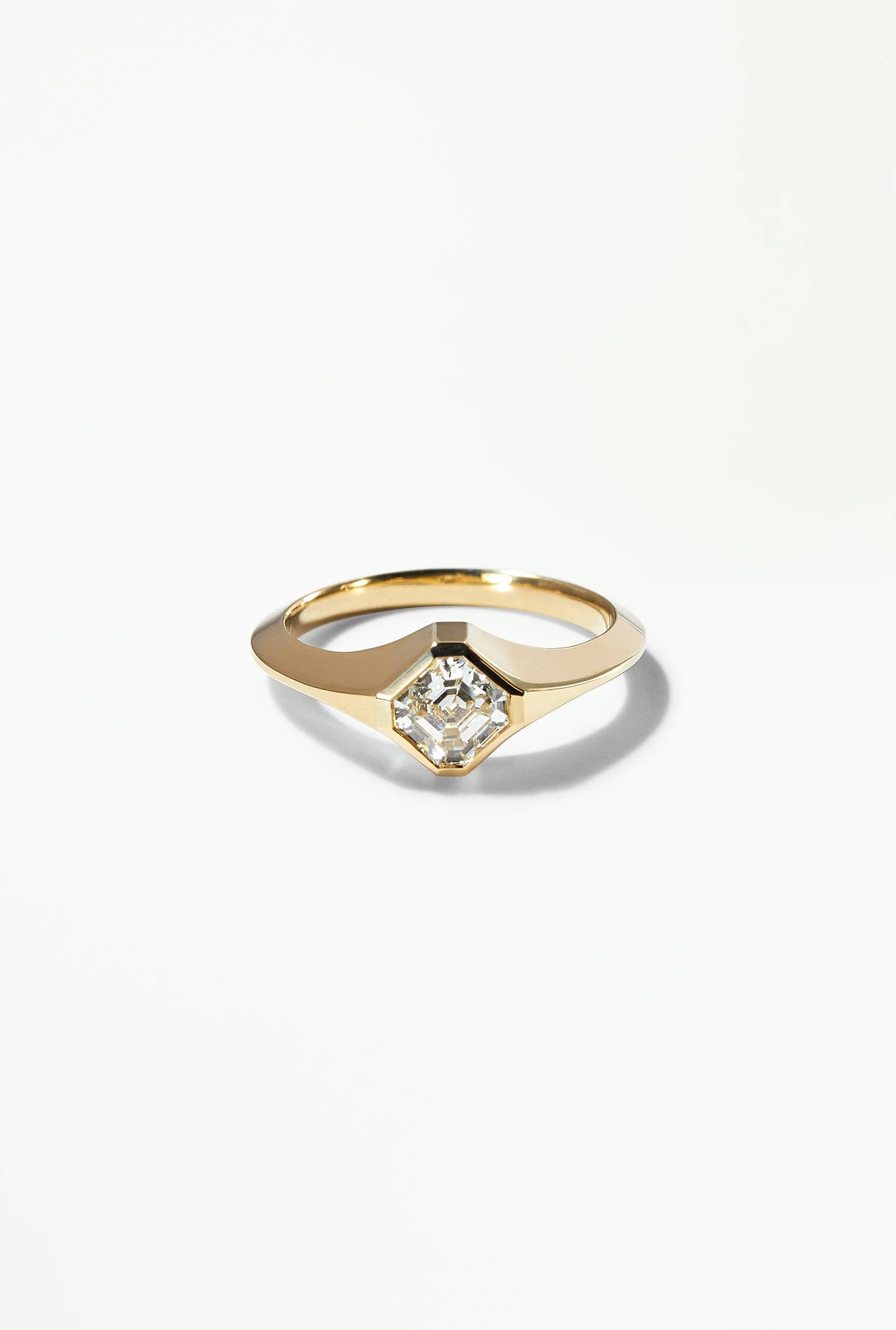 One of a Kind Solo Signet Ring No. 11 - Image 2