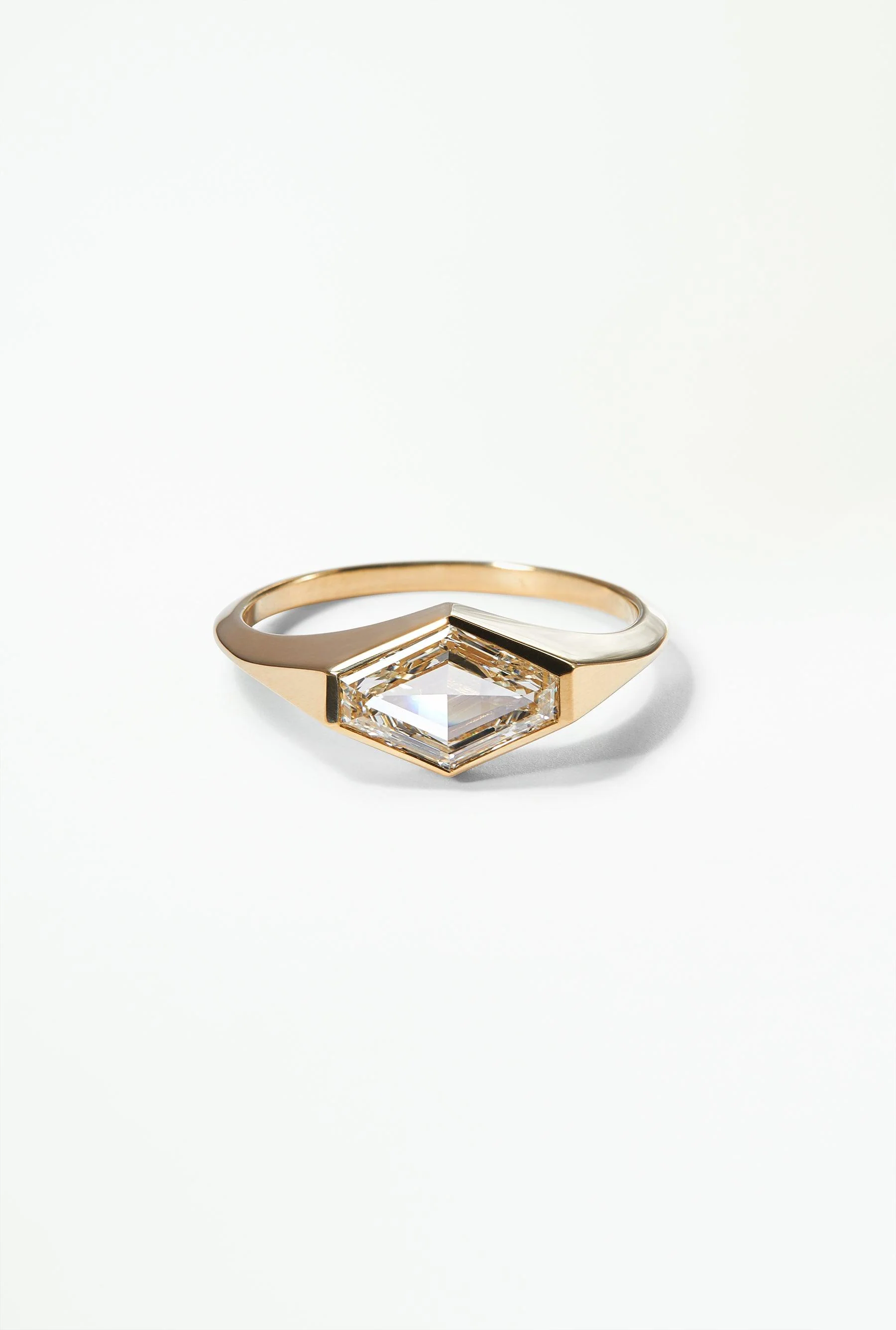 One of a Kind Solo Signet Ring No. 16 - Image 2