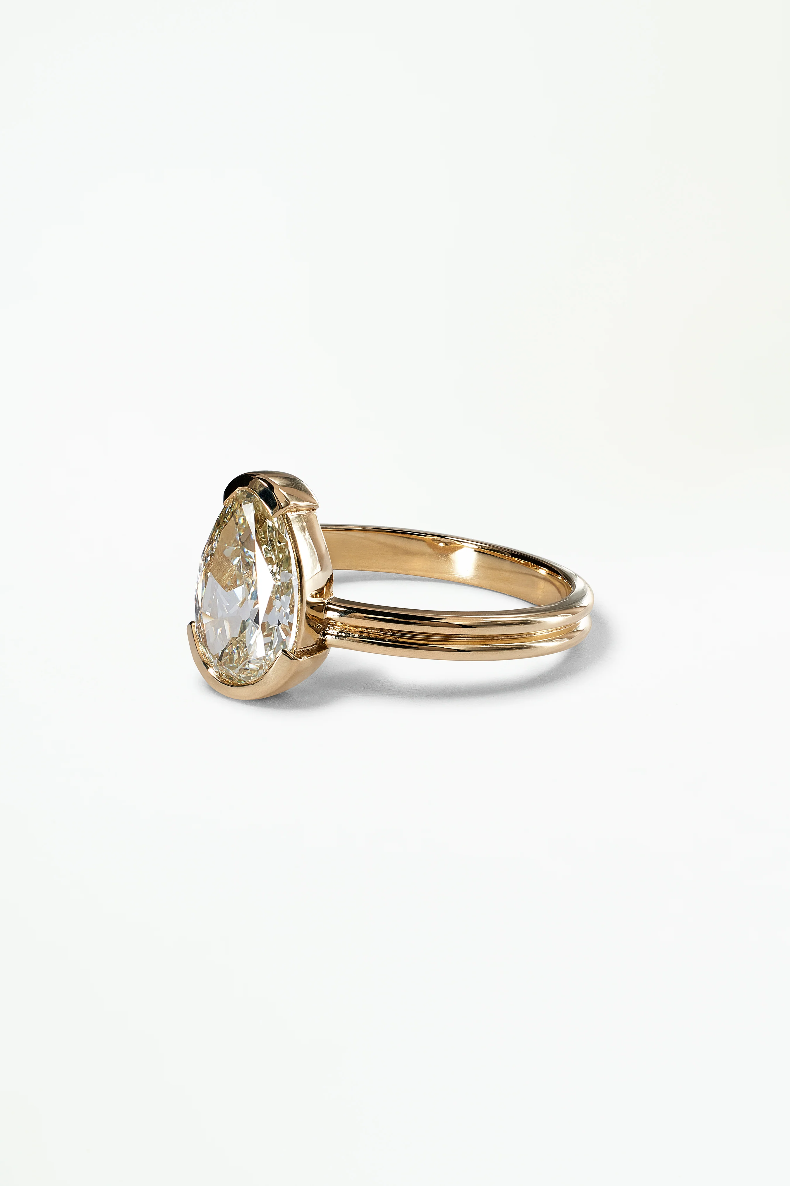 One of a Kind Vintage Pear Ridge Ring Set No. 1 - Image 5