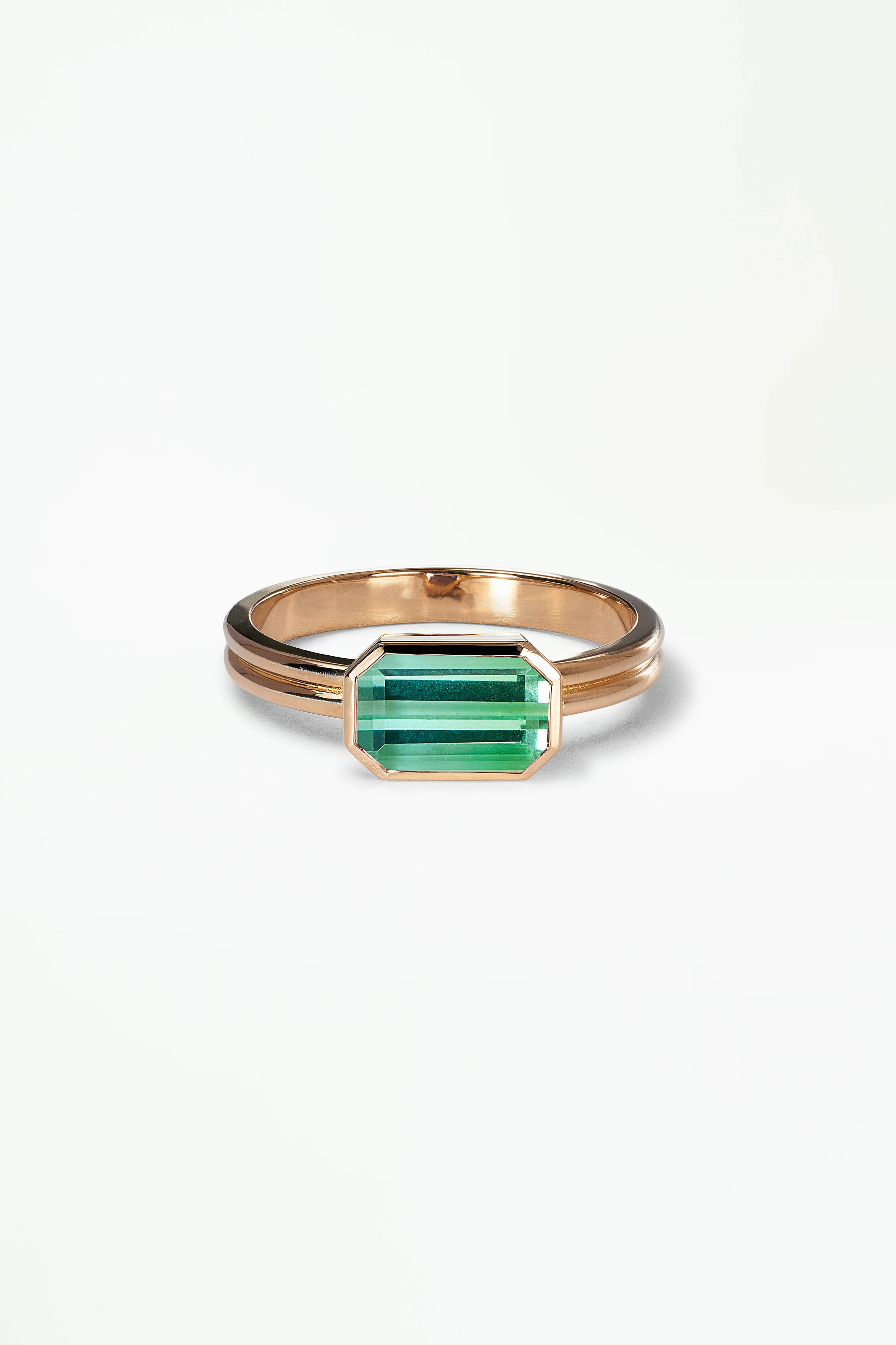 Ridge Solitaire Ring – Emerald Cut - Image 12