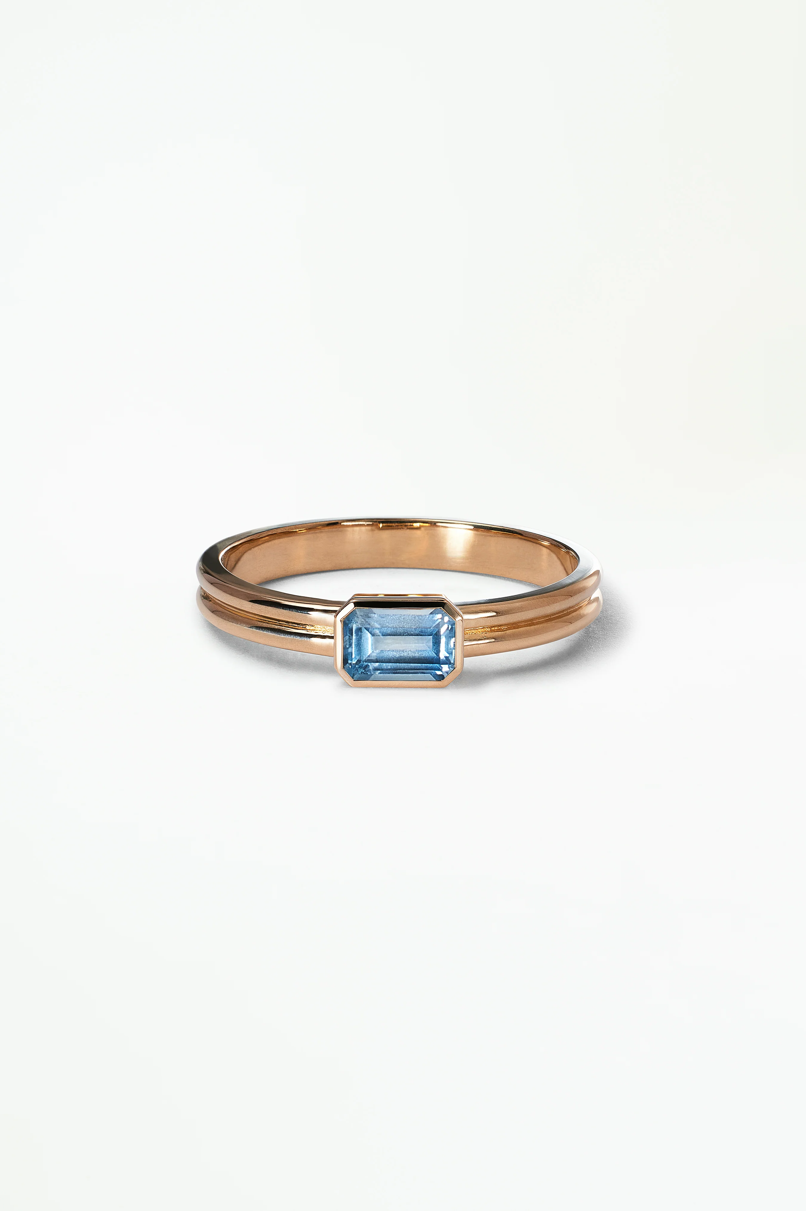 Ridge Solitaire Ring – Emerald Cut - Image 30