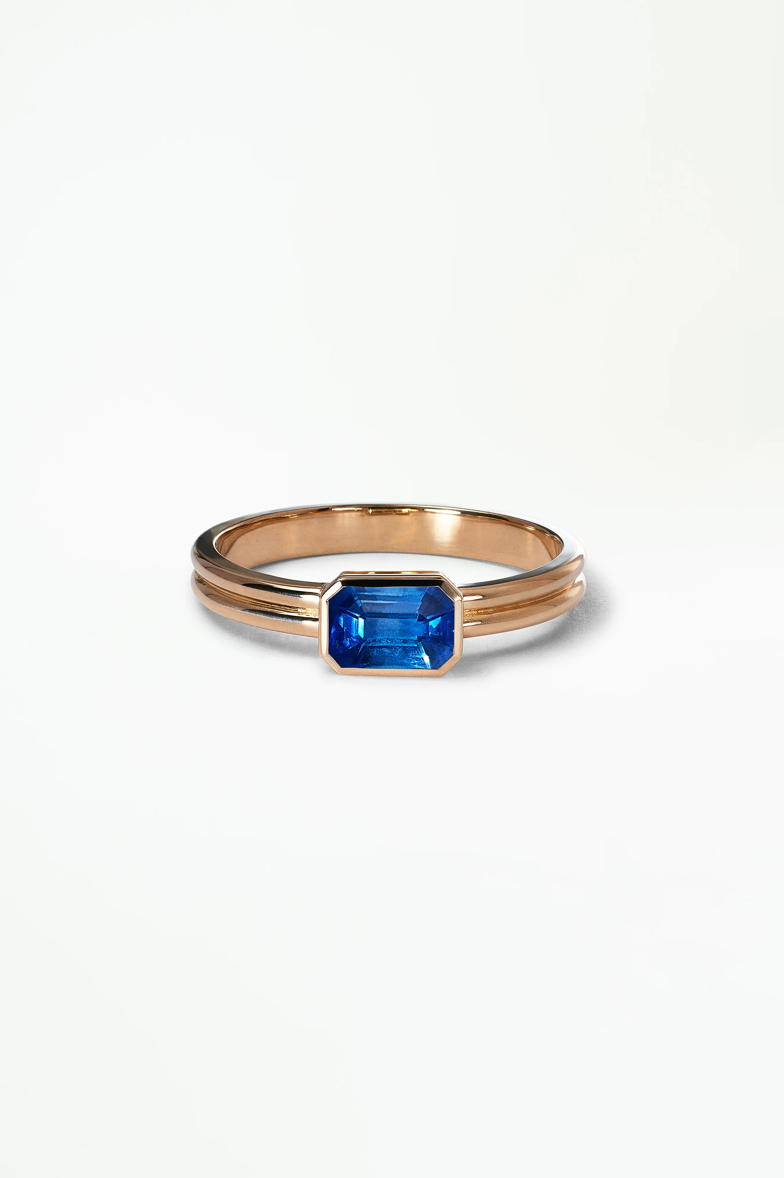 Ridge Solitaire Ring – Emerald Cut - Image 35