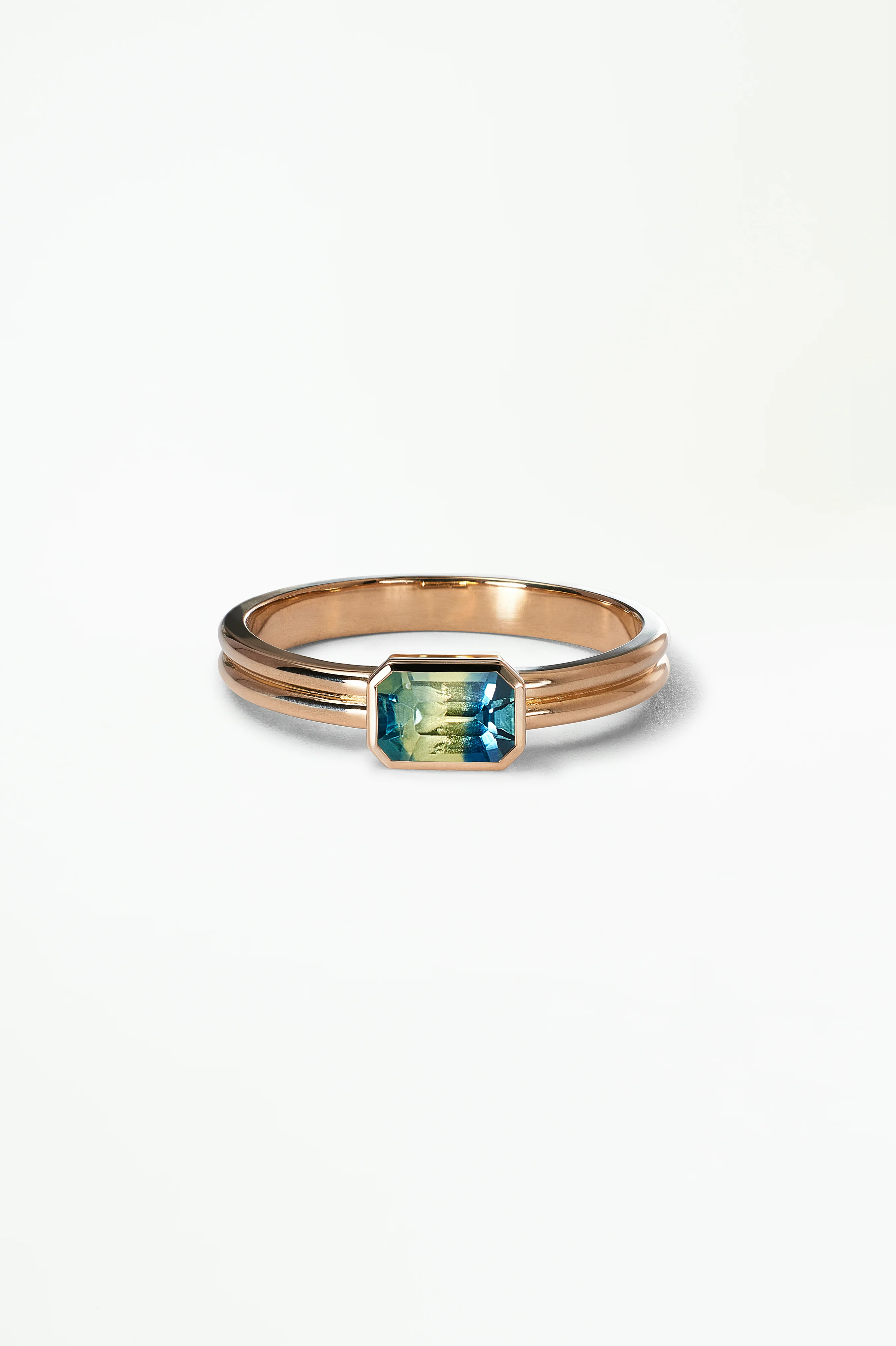 Ridge Solitaire Ring – Emerald Cut - Image 9